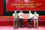 Bộ trưởng Bộ Công an Lương Tam Quang thăm, tặng quà tại Trung tâm điều dưỡng người có công tỉnh