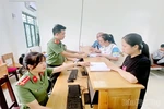 Đẩy mạnh việc giải quyết thủ tục hành chính thuộc lĩnh vực xuất nhập cảnh qua dịch vụ bưu chính