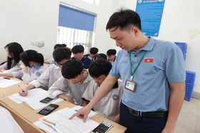 Tăng cường hướng dẫn học sinh ôn thi tốt nghiệp THPT năm 2025