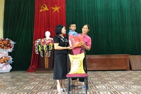 Phụ nữ Tiên Lương làm theo lời Bác