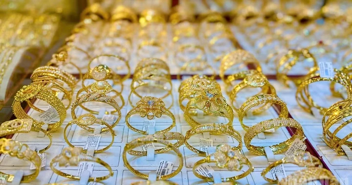 Giá vàng thế giới ngày 7/8 tăng mạnh, chênh lệch với vàng trong nước thu hẹp còn 6 triệu đồng/lượng